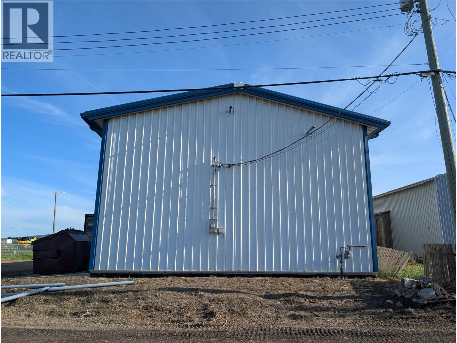 700 115 Avenue Property Photo 3