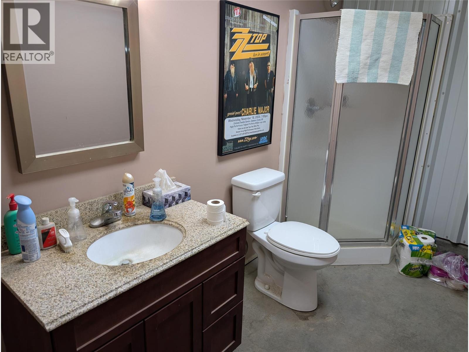 700 115 Avenue Property Photo 16