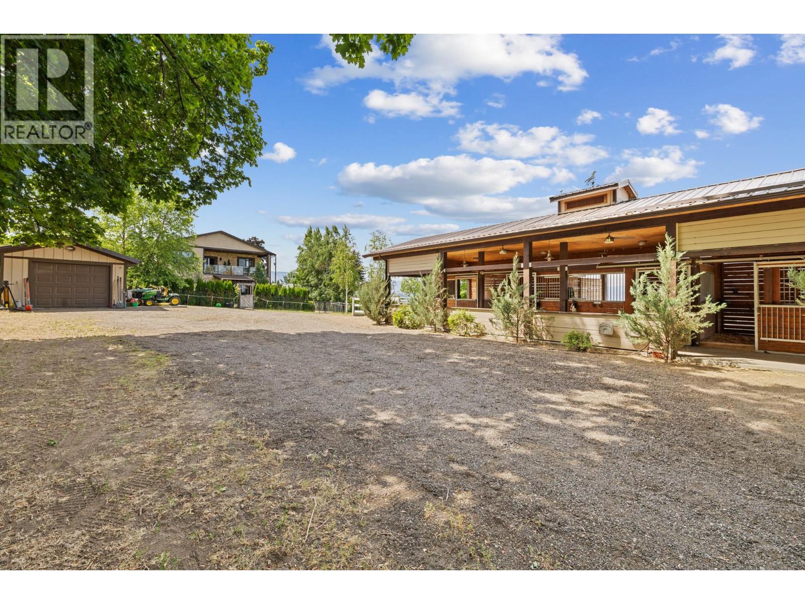 1052 Webster Road Property Photo 8