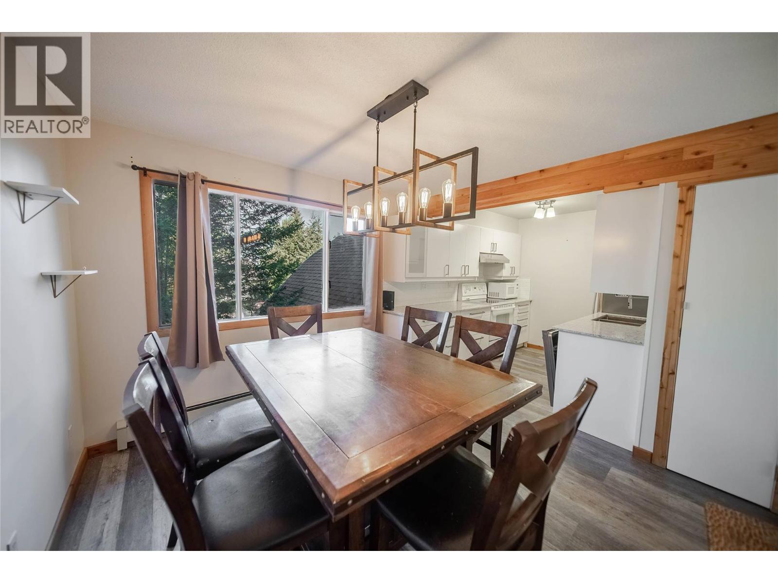 962 Dewdney Way Property Photo 9