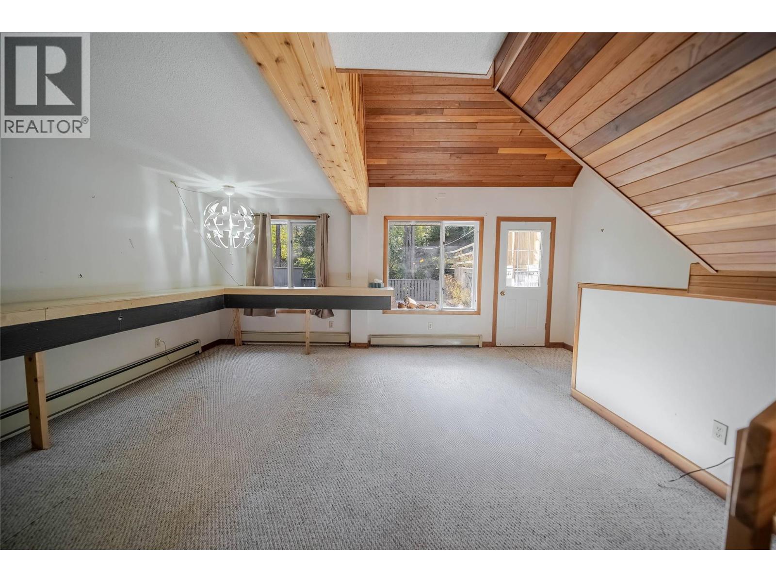 962 Dewdney Way Property Photo 12