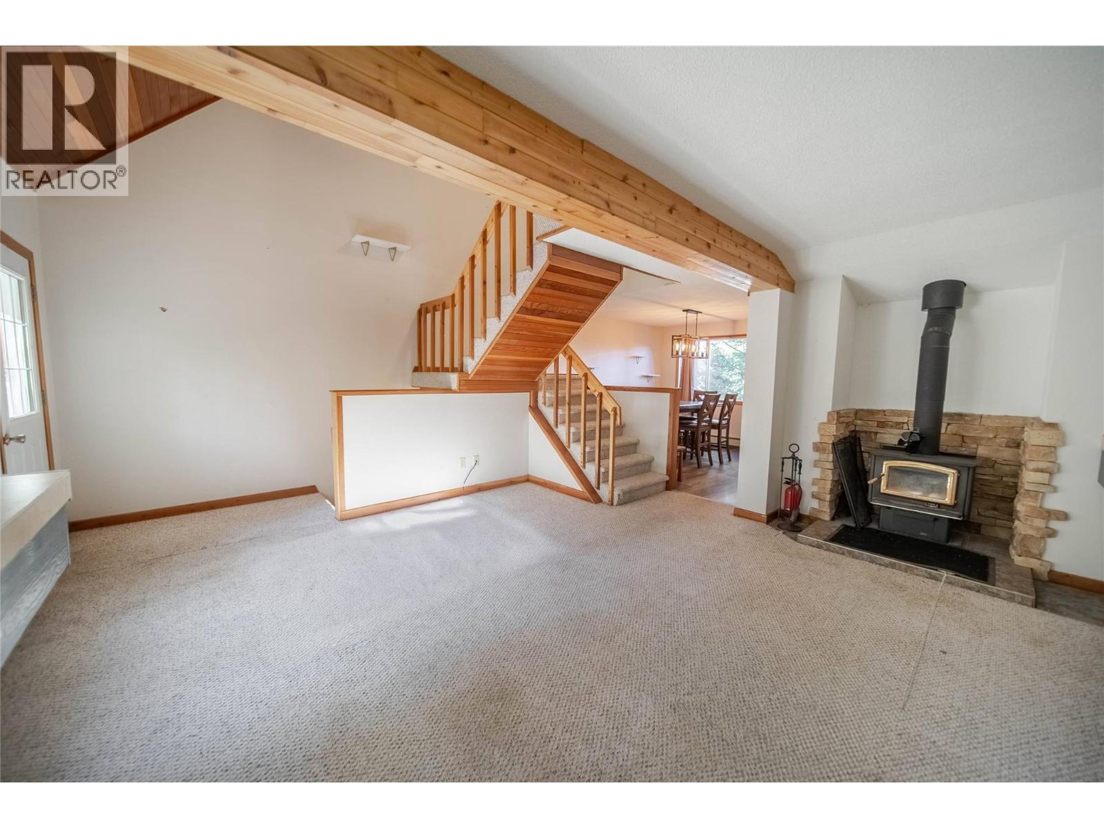 962 Dewdney Way Property Photo 14