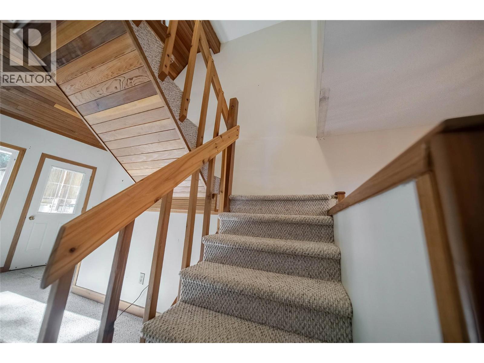 962 Dewdney Way Property Photo 34