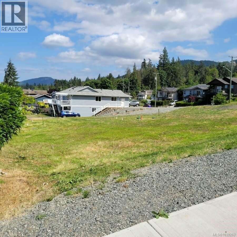 1605 Adelaide St Property Photo 6