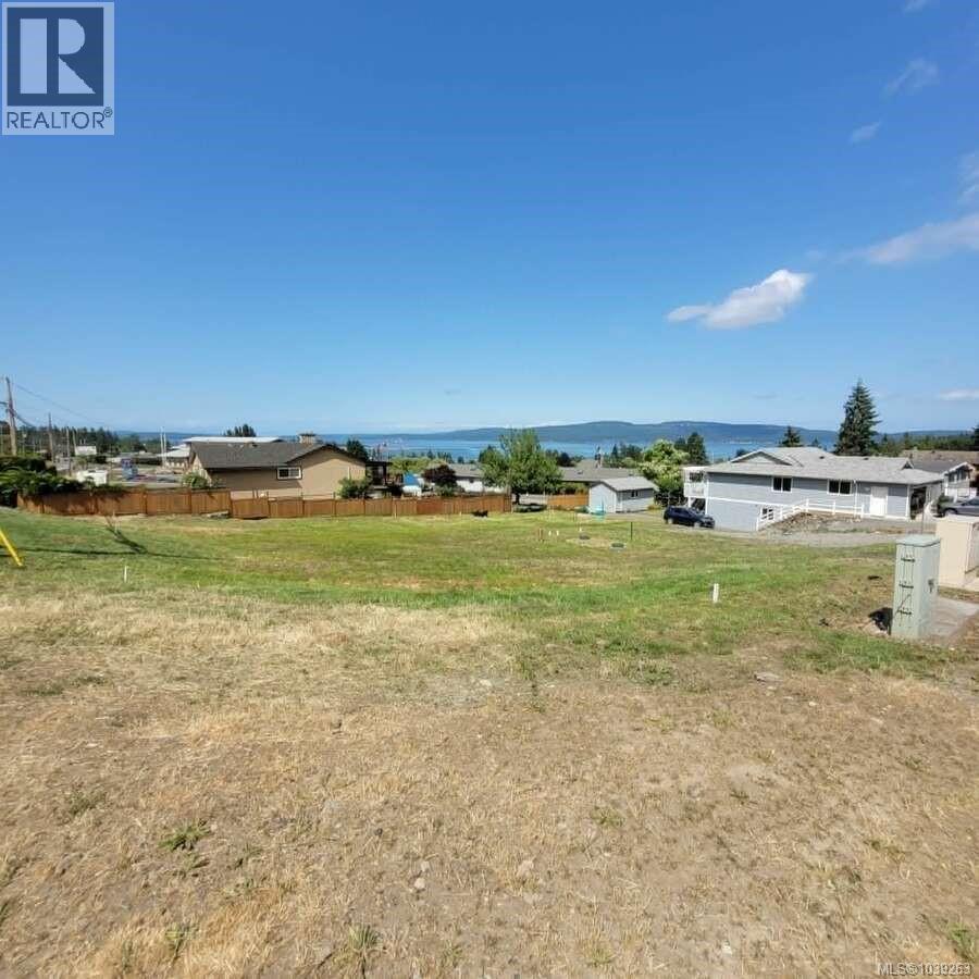1605 Adelaide St Property Photo 9