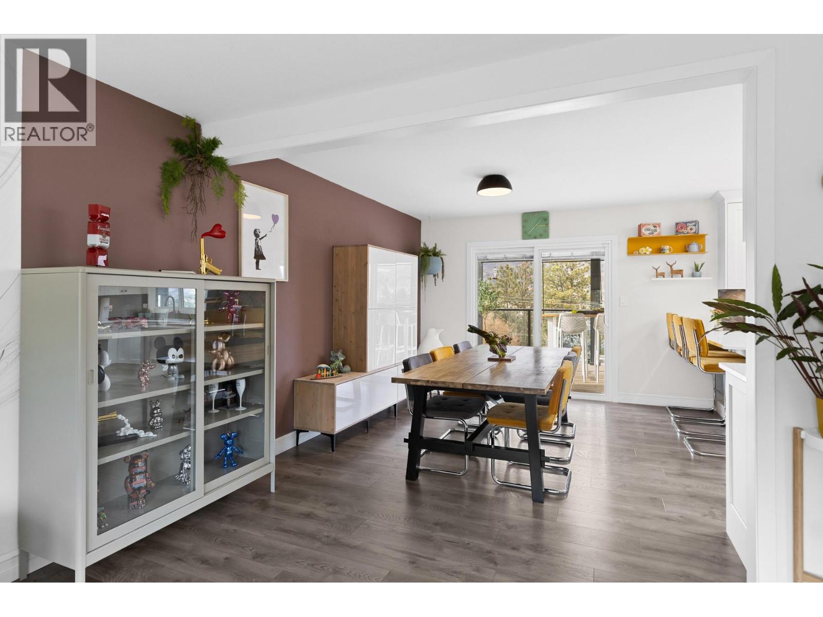 2426 Collingwood Road Property Photo 40