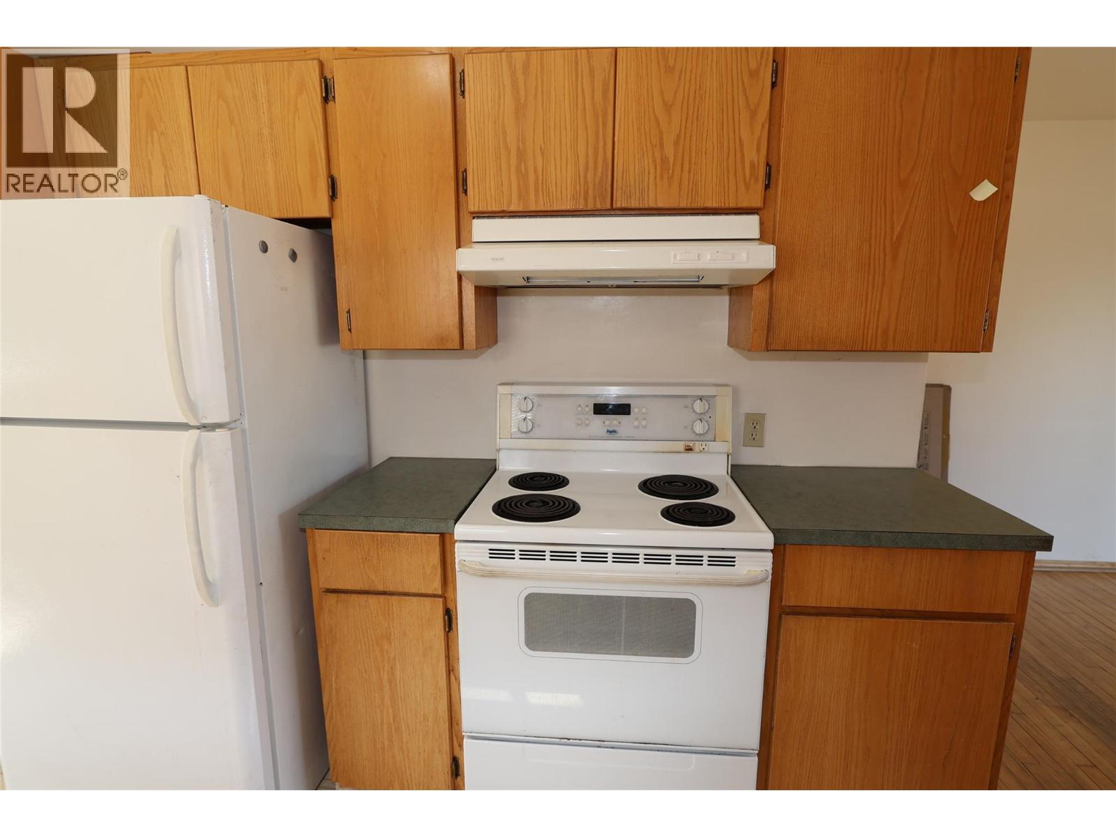 610 6 Avenue Property Photo 4