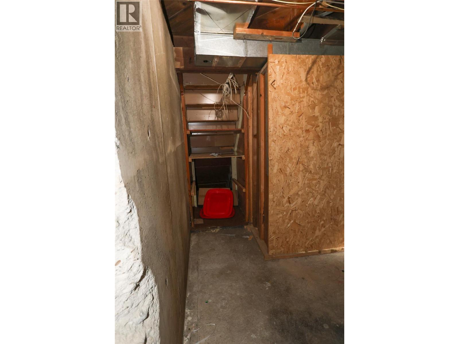 610 6 Avenue Property Photo 30