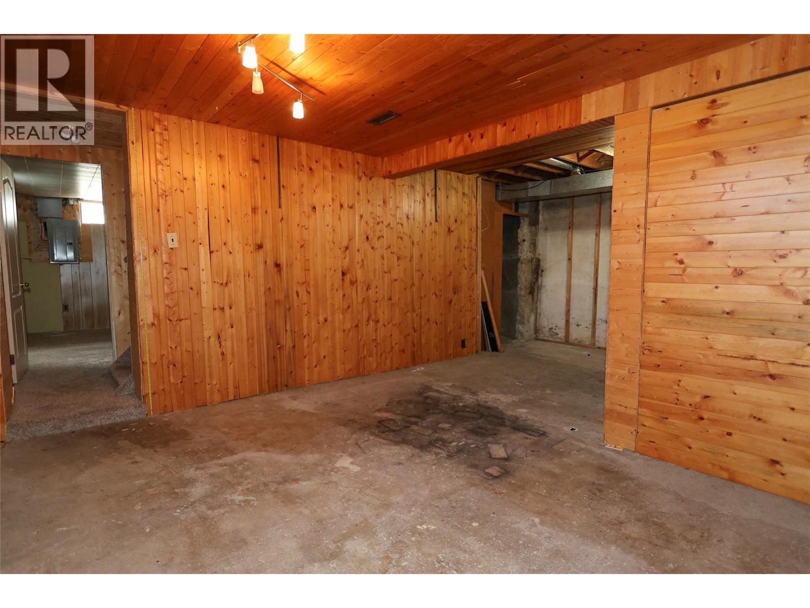610 6 Avenue Property Photo 37