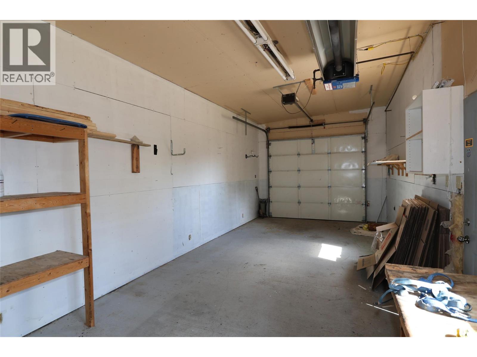 610 6 Avenue Property Photo 55
