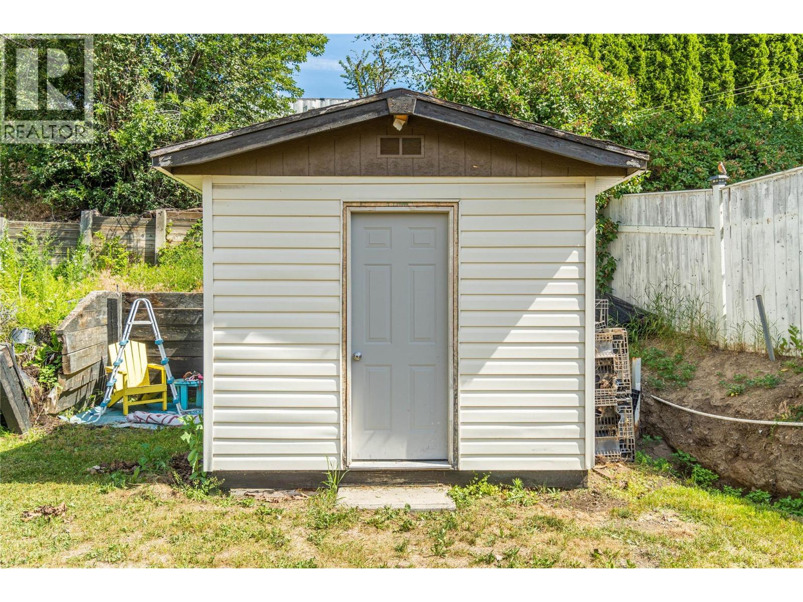 1680 Mt. Dufferin Drive Property Photo 31