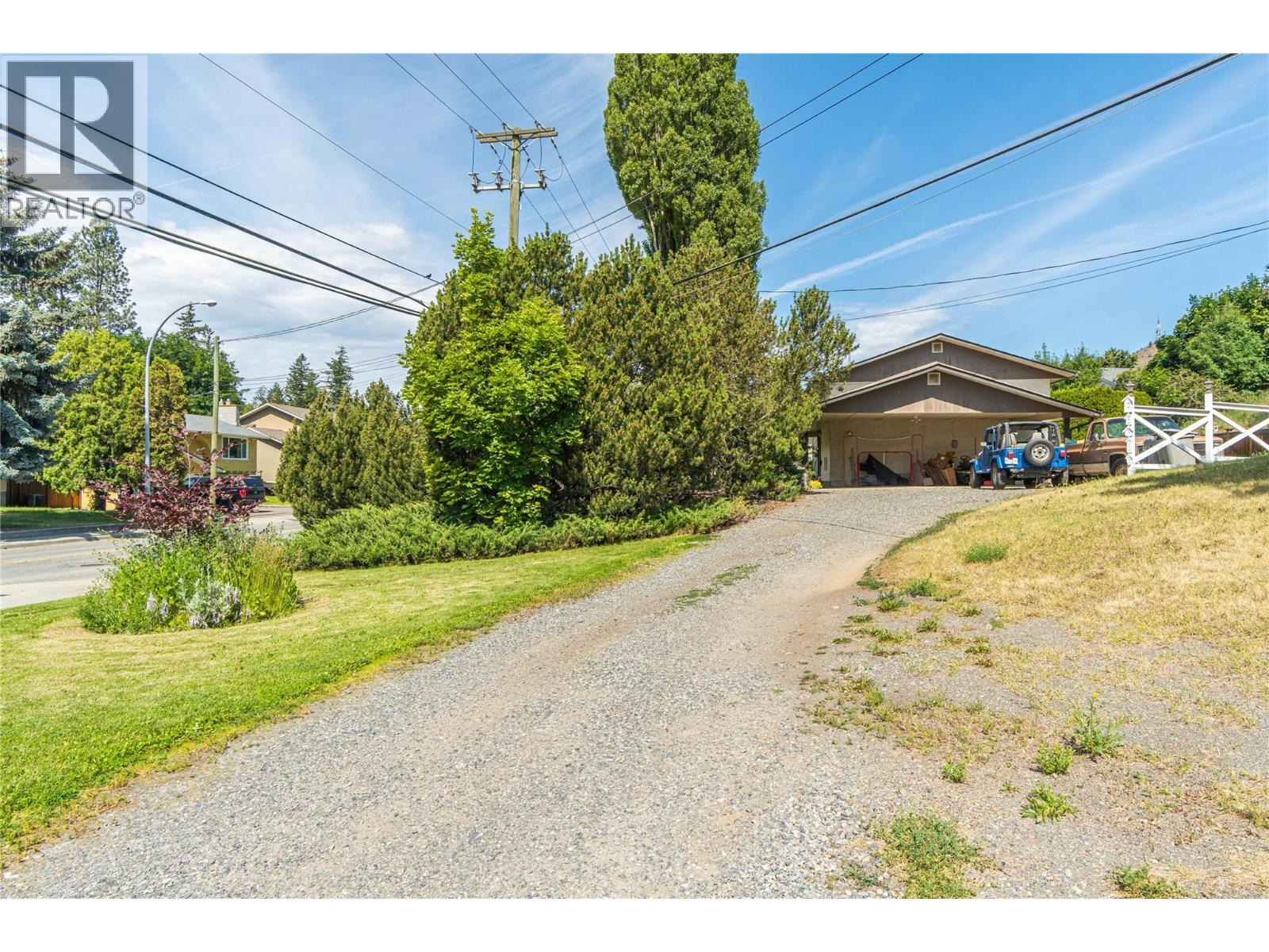 1680 Mt. Dufferin Drive Property Photo 37