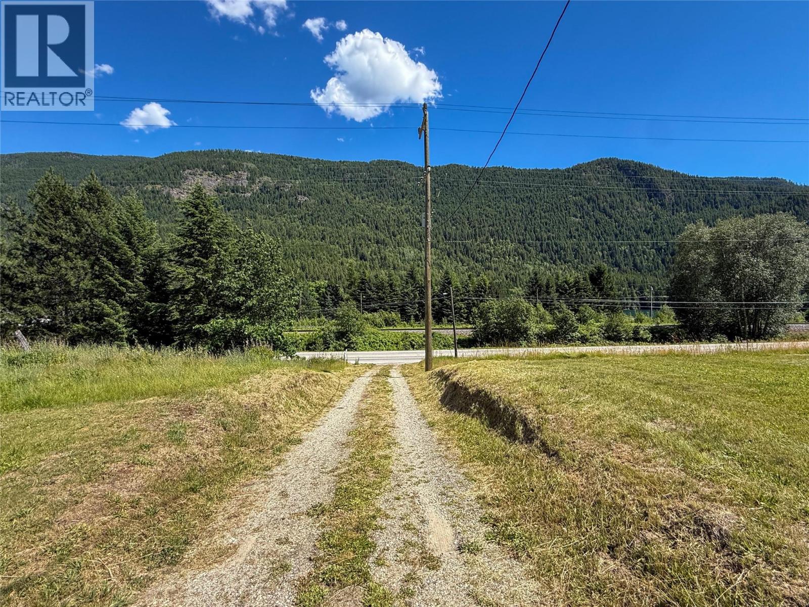 1535 Highway 3a Highway Property Photo 2