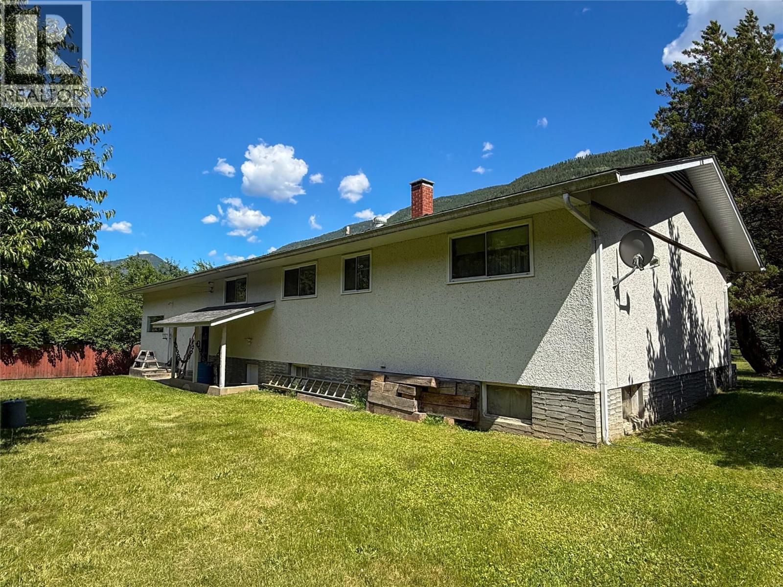 1535 Highway 3a Highway Property Photo 46
