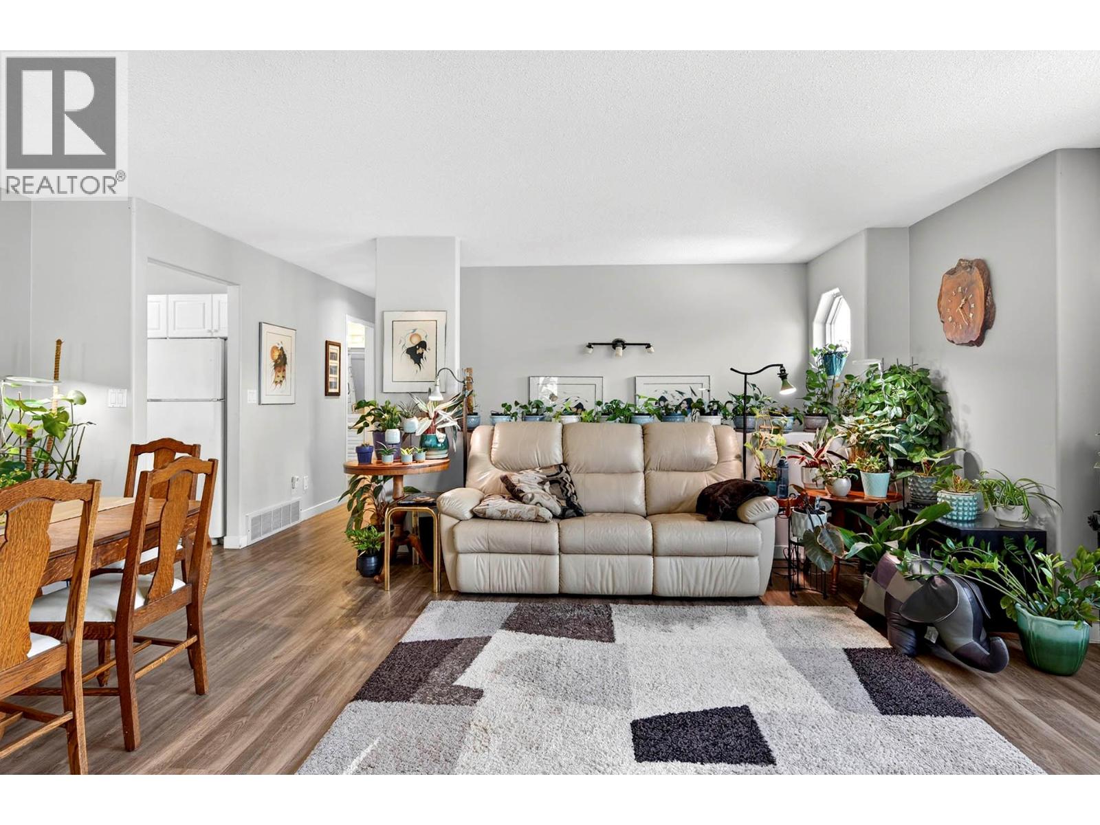 2781 Skeena Drive Property Photo 4