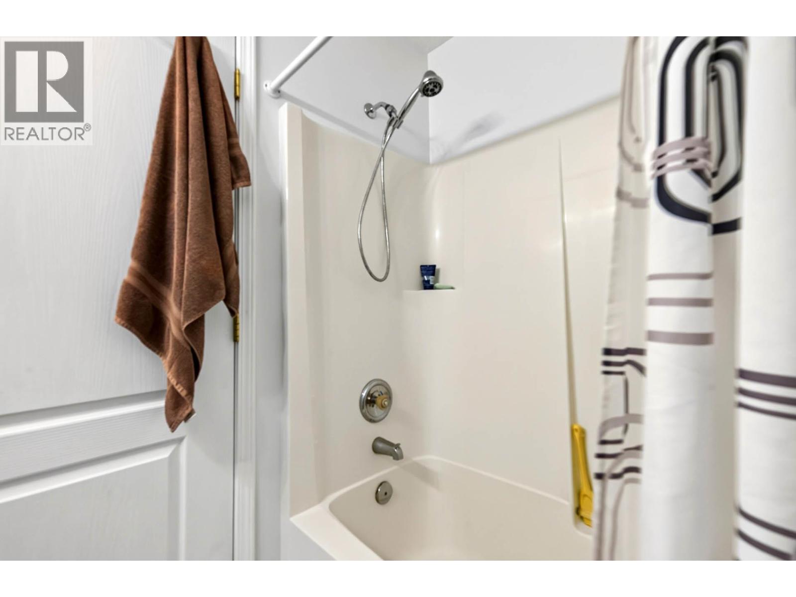 2781 Skeena Drive Property Photo 15