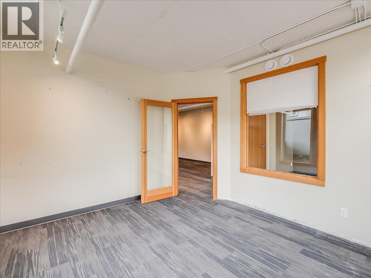 754 Vernon Street Property Photo 12