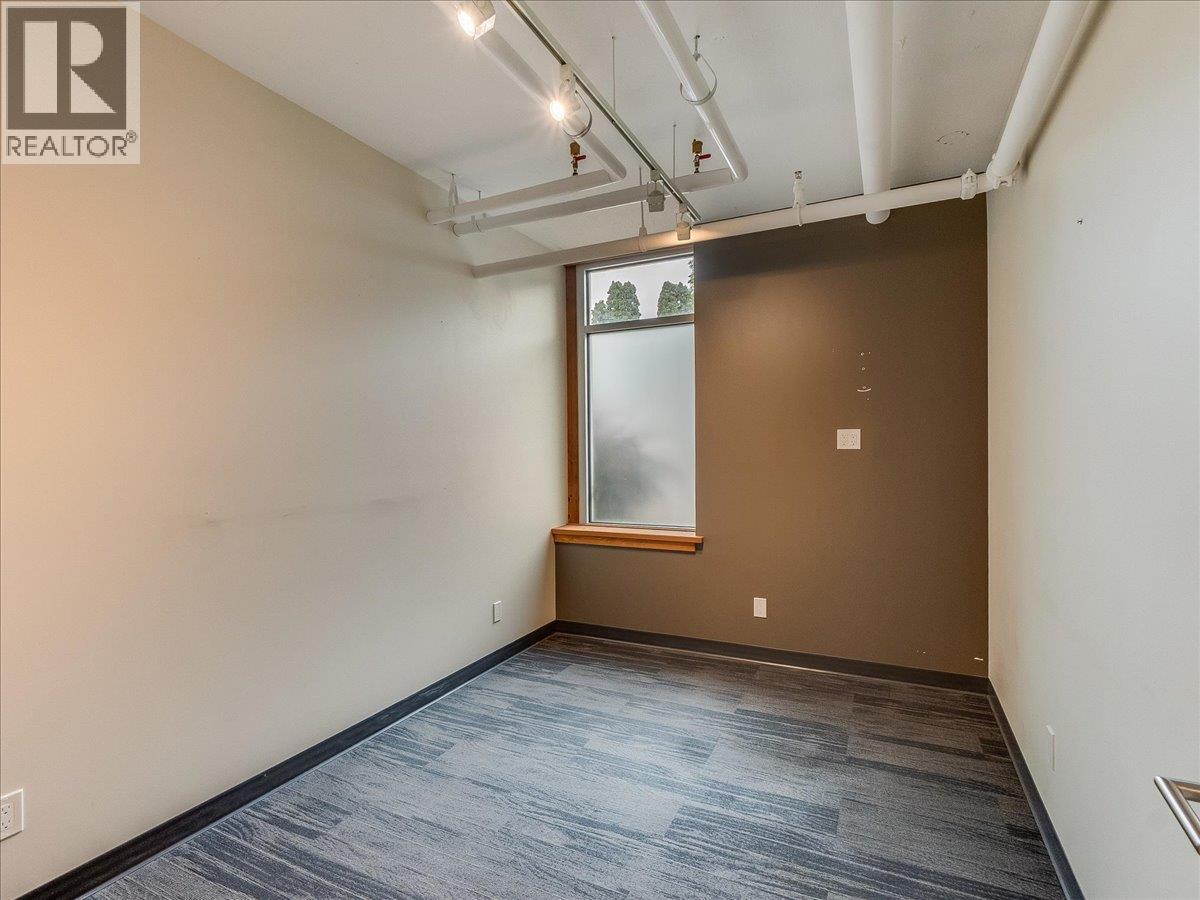 754 Vernon Street Property Photo 15