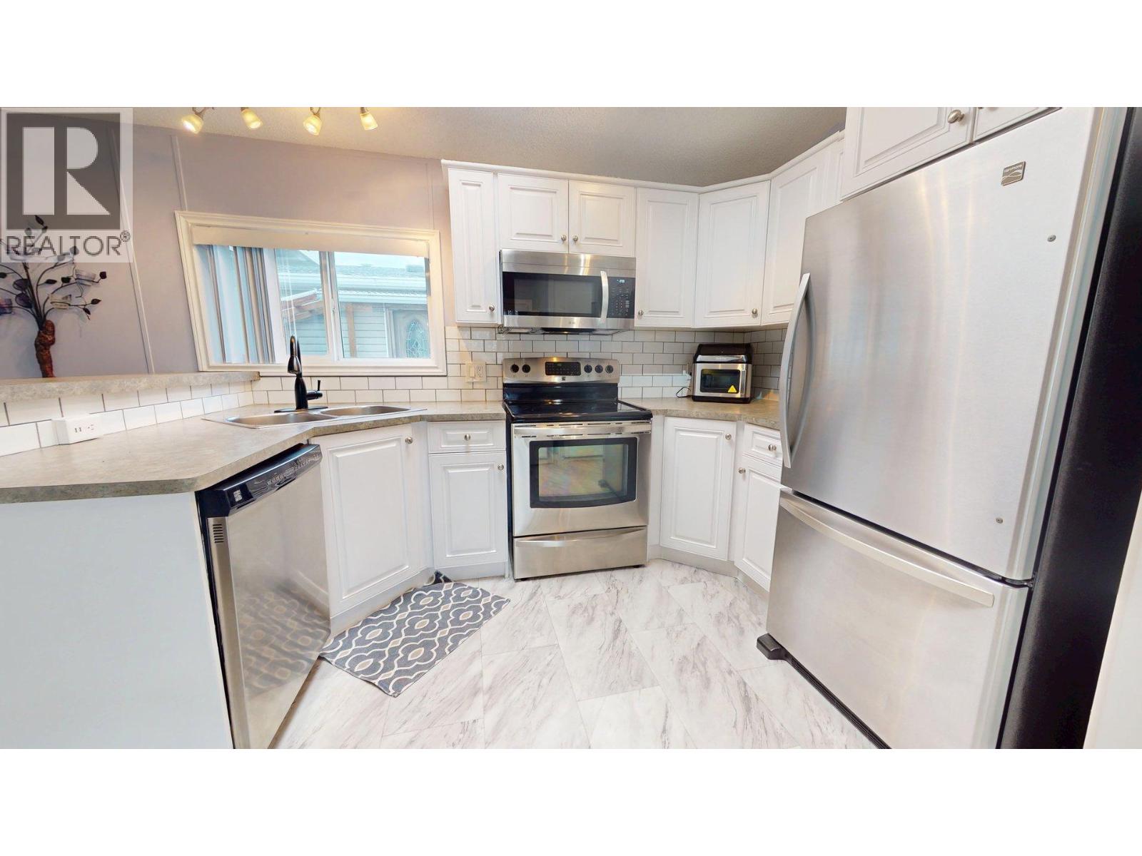2035 Boucherie Road Unit# 132 Property Photo 4