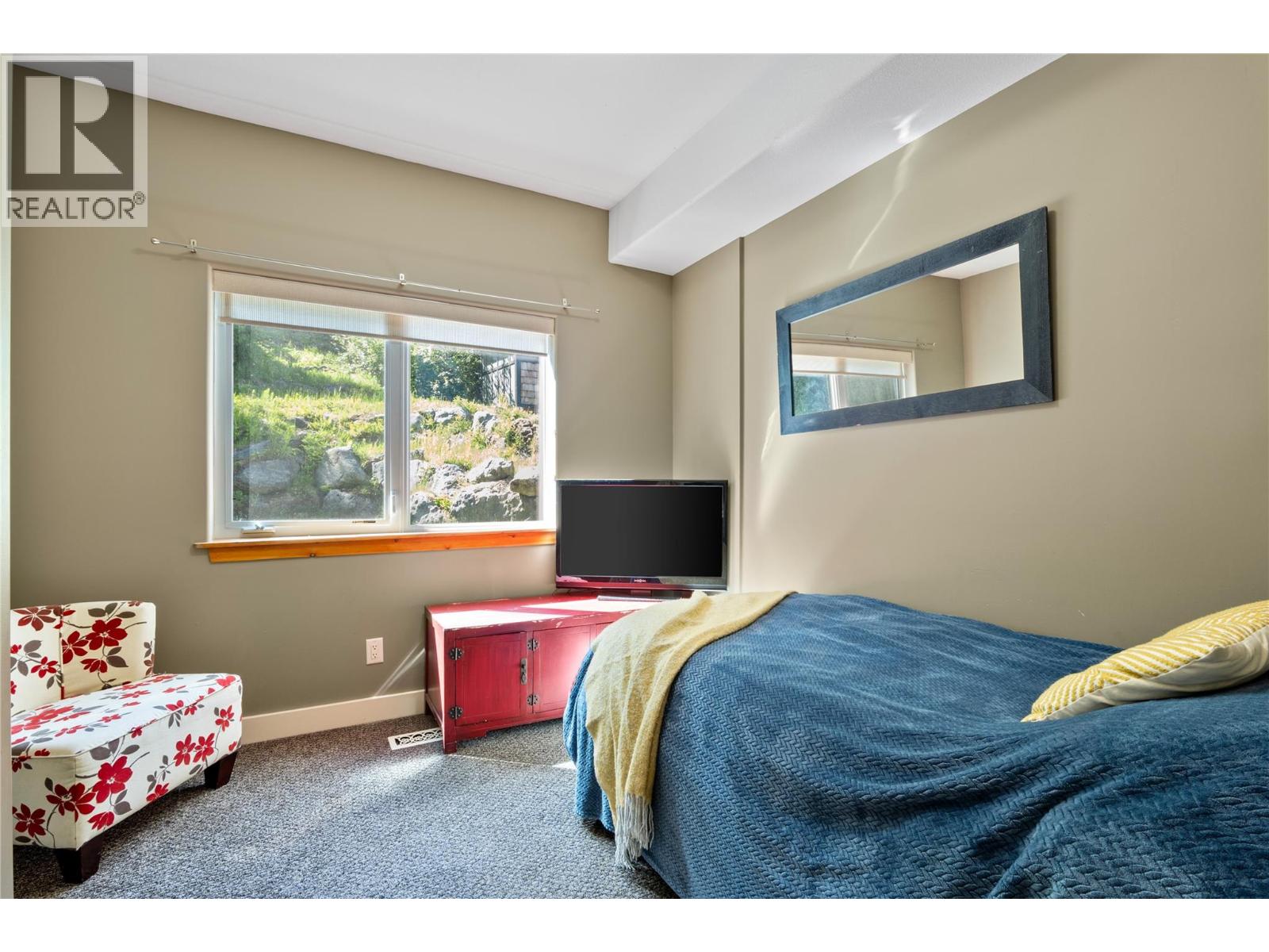 2429 Fairways Drive Property Photo 14
