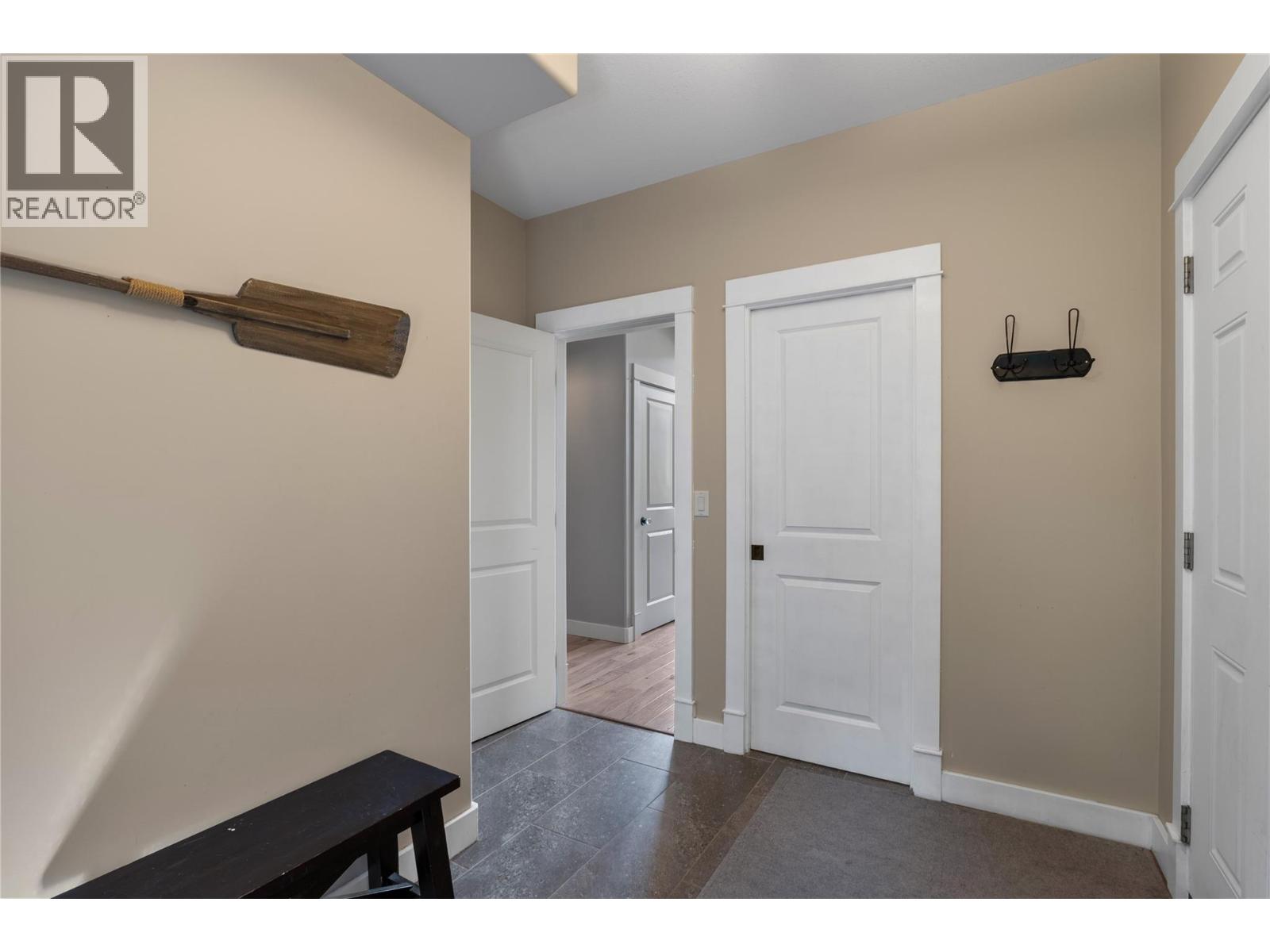 2429 Fairways Drive Property Photo 15