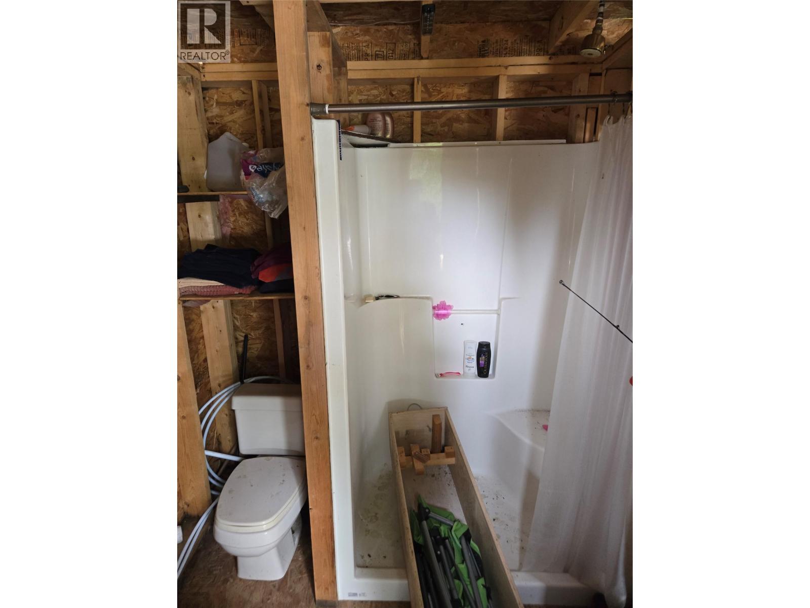 180 Lower Arrow Lake Property Photo 18