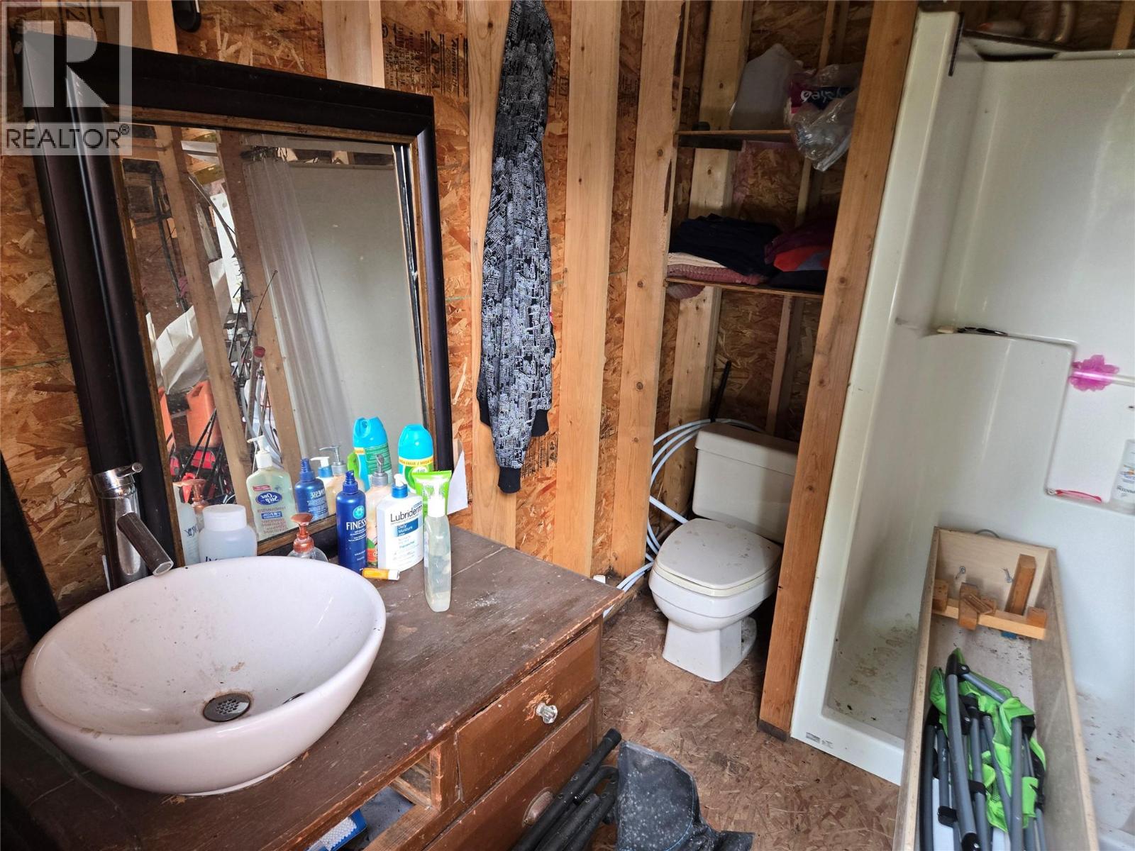 180 Lower Arrow Lake Property Photo 19