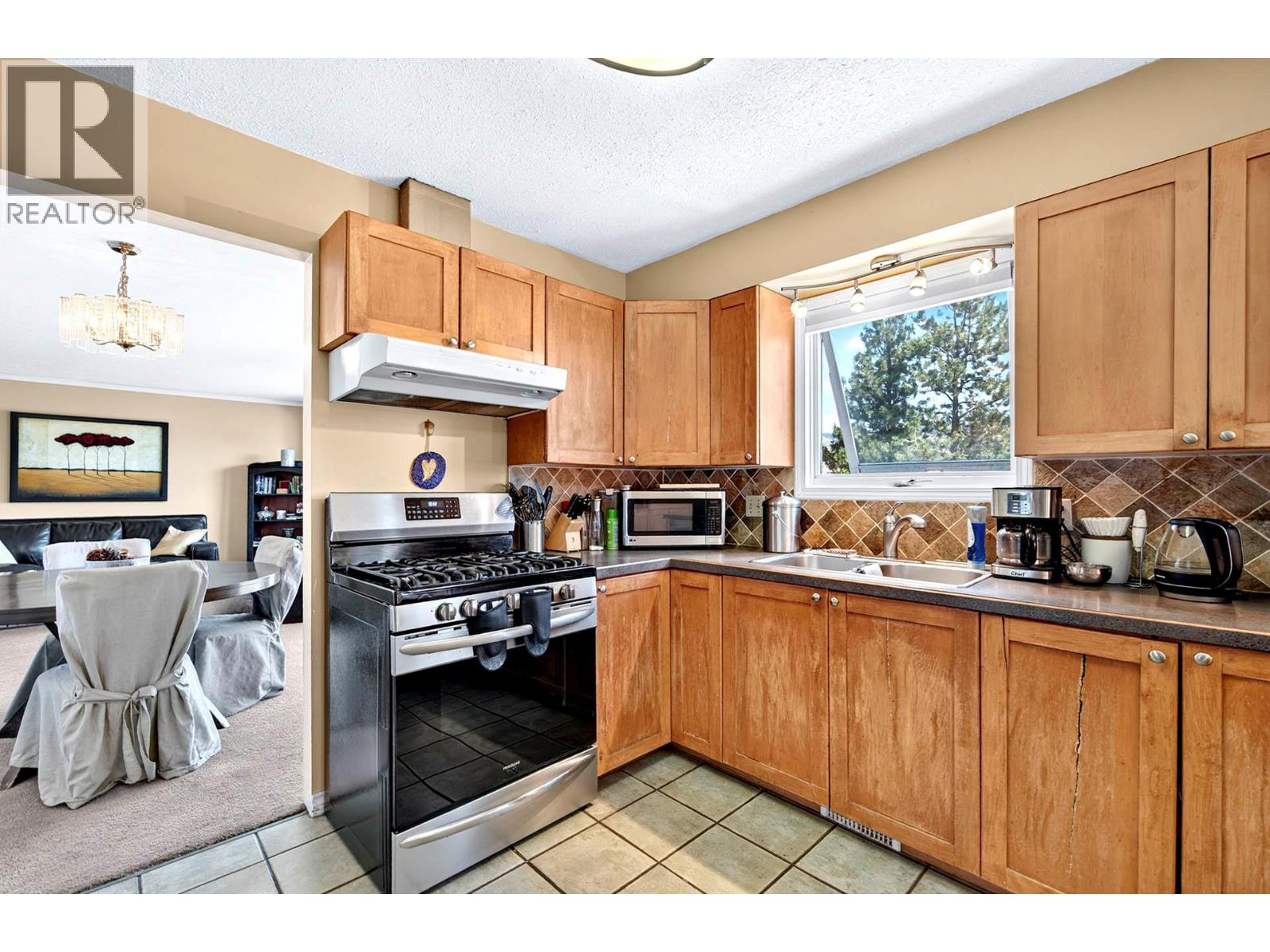 2580 Nechako Drive Property Photo 13