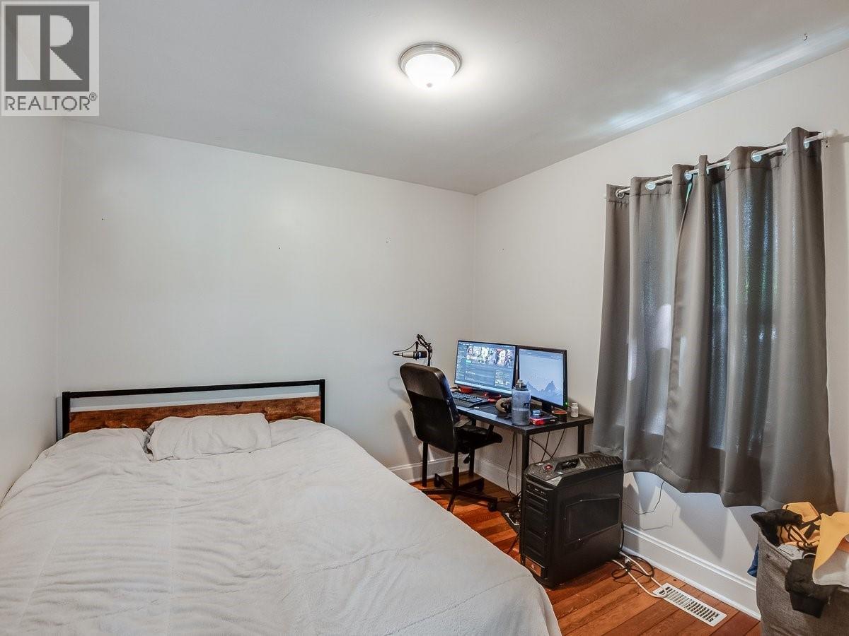 5875 Slocan River Road Property Photo 36