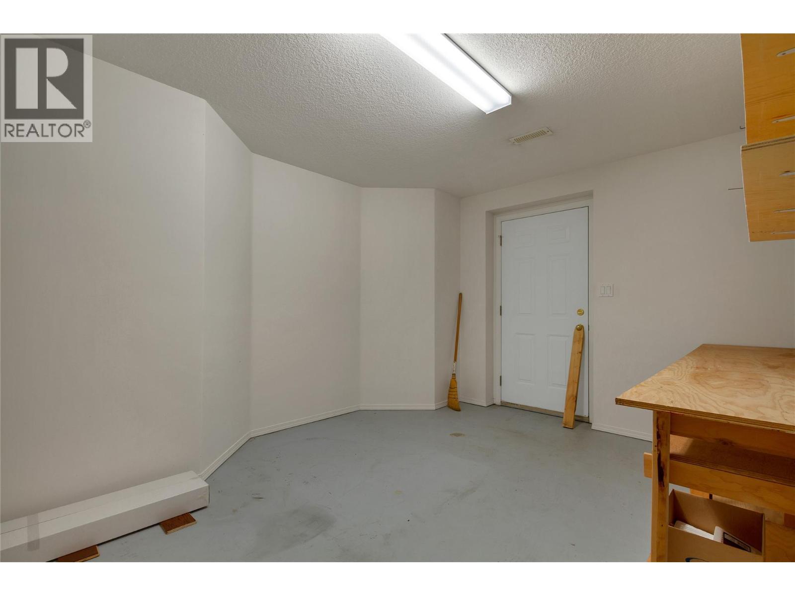 2710 Allenby Way Unit# 16 Property Photo 30