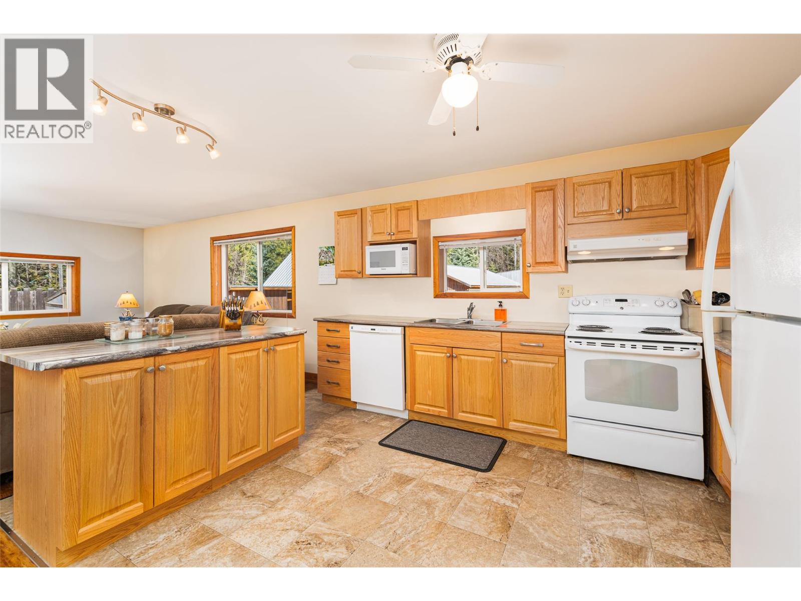 7470 3 Highway Property Photo 8