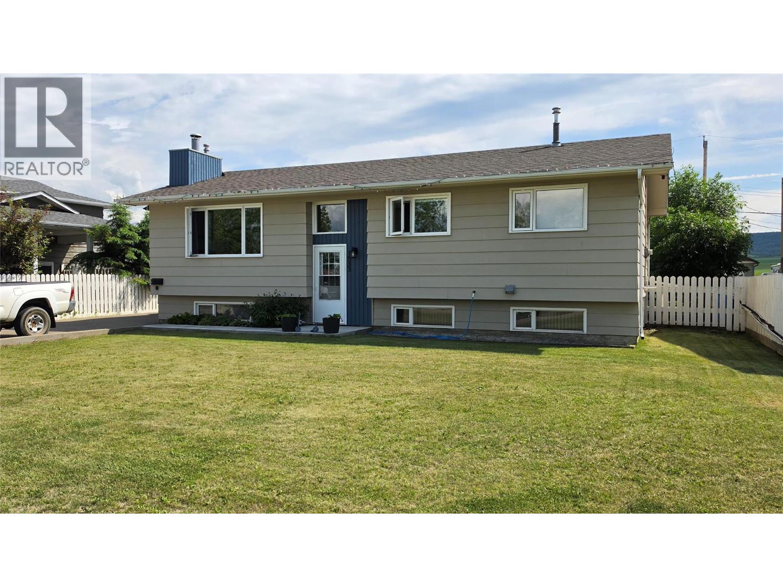 1533 116 Avenue Property Photo 1