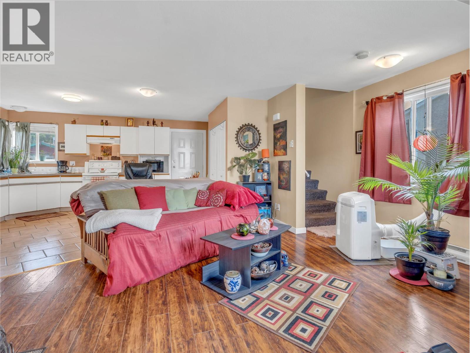 506 Nelson Avenue Property Photo 2