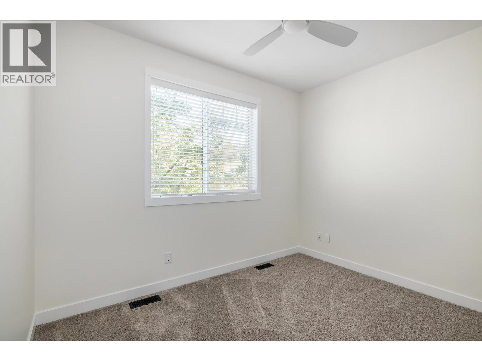 3207 Shetland Road Property Photo 16
