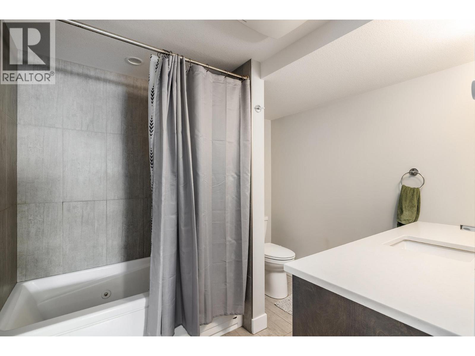 3207 Shetland Road Property Photo 29