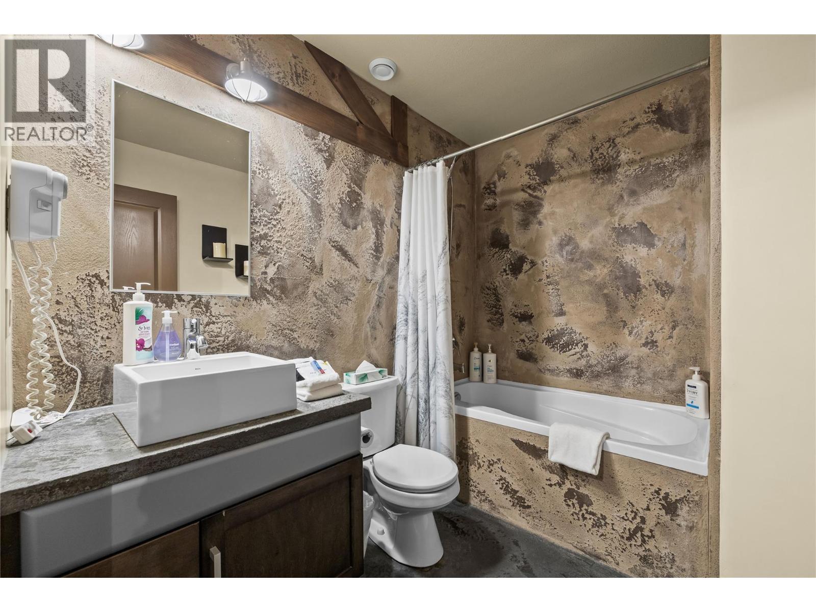 5085 Snowbird Way Unit# 103 Property Photo 28