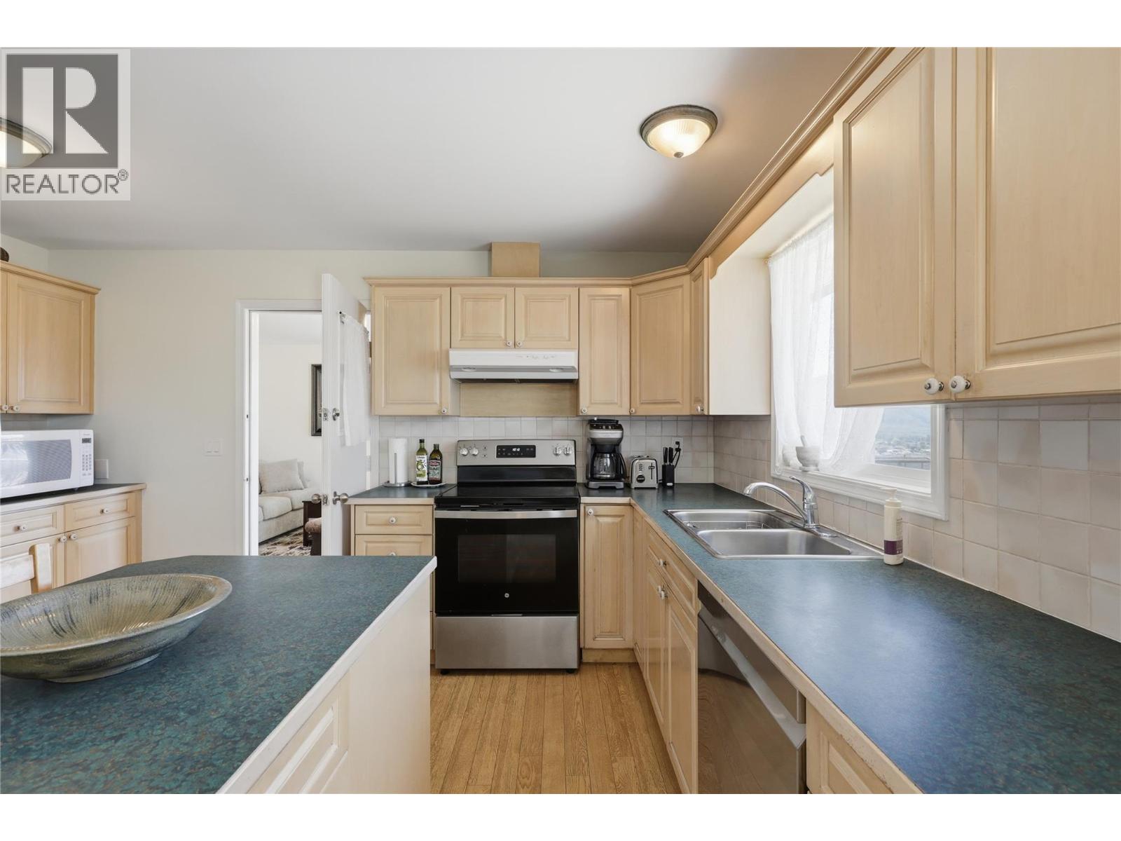 850 Norview Road Property Photo 16