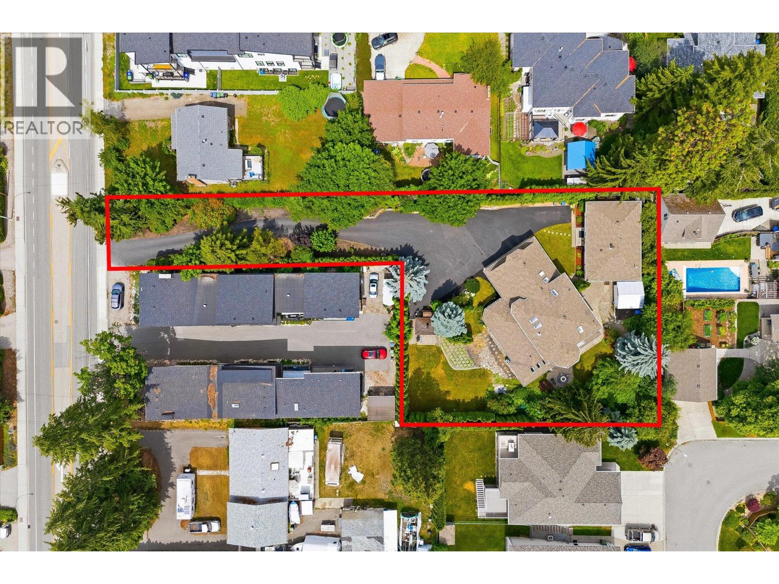 4619 Gordon Drive Property Photo 3