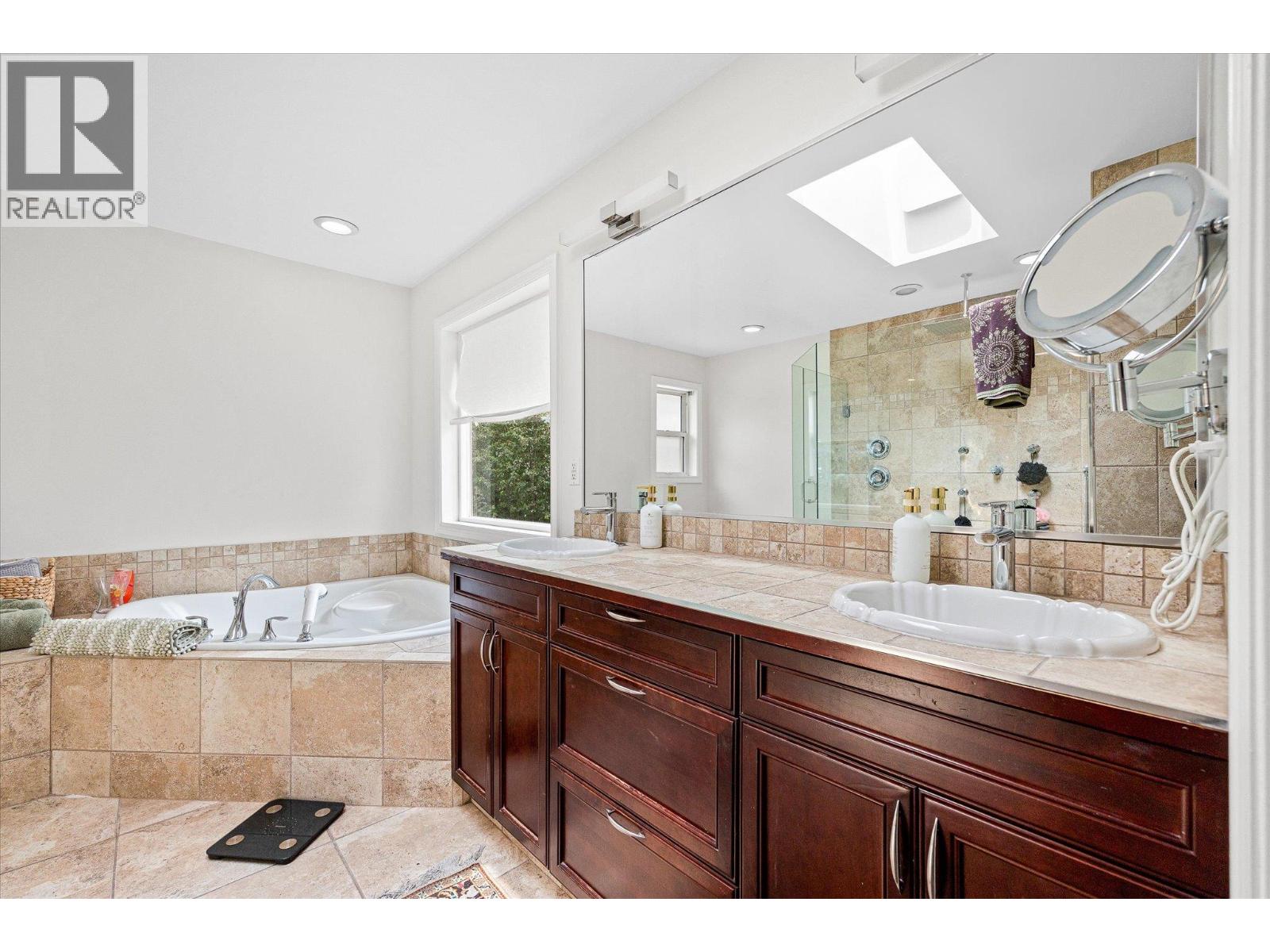 4619 Gordon Drive Property Photo 34