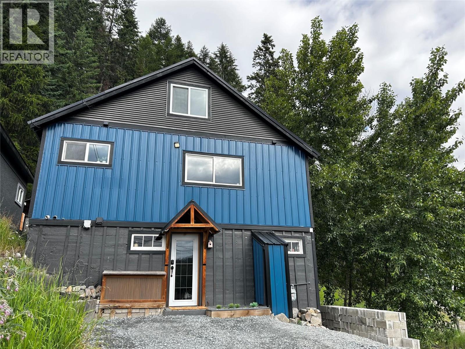 450 Deer Park Avenue