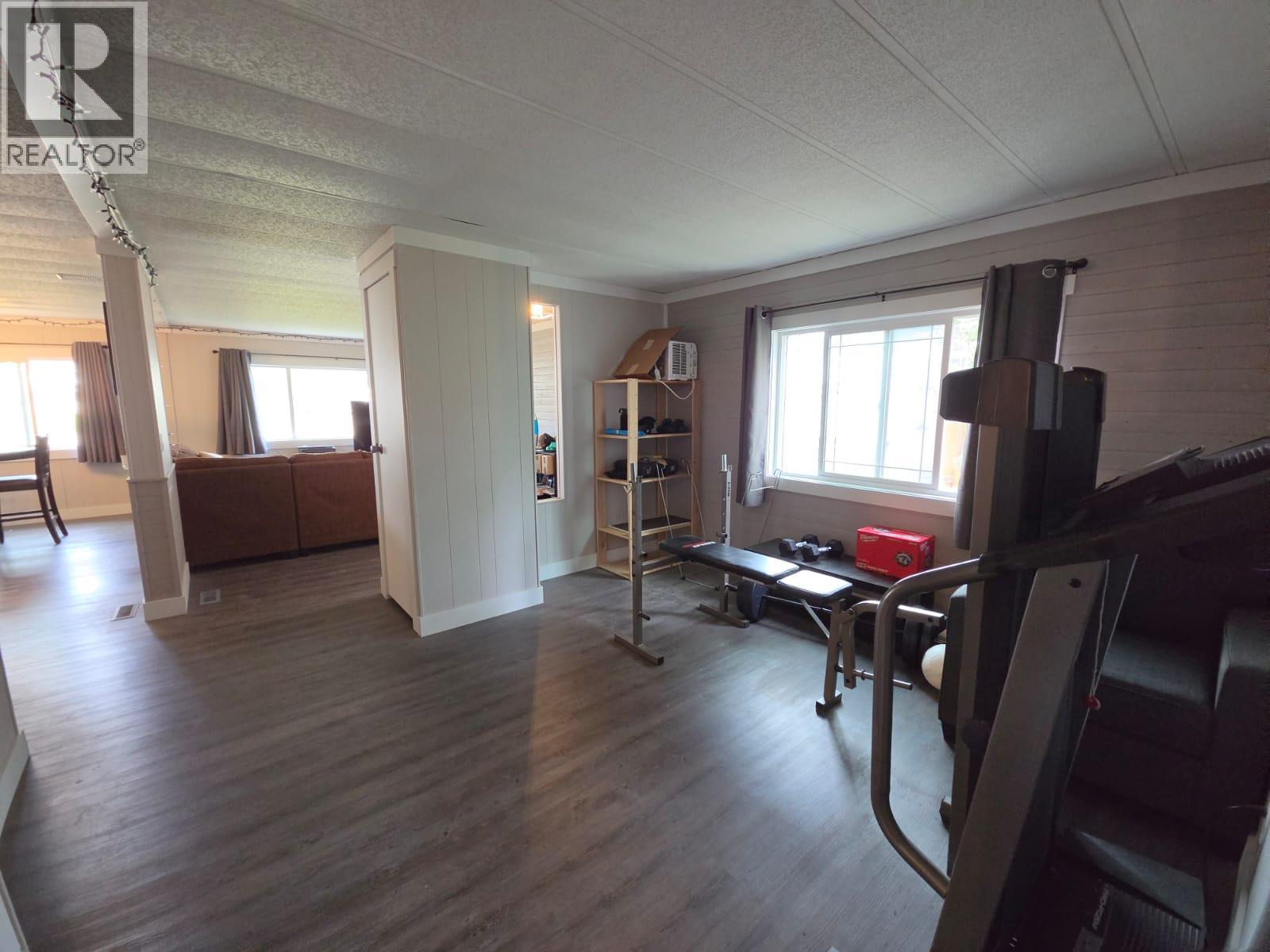 5117 43 Street Ne Property Photo 13