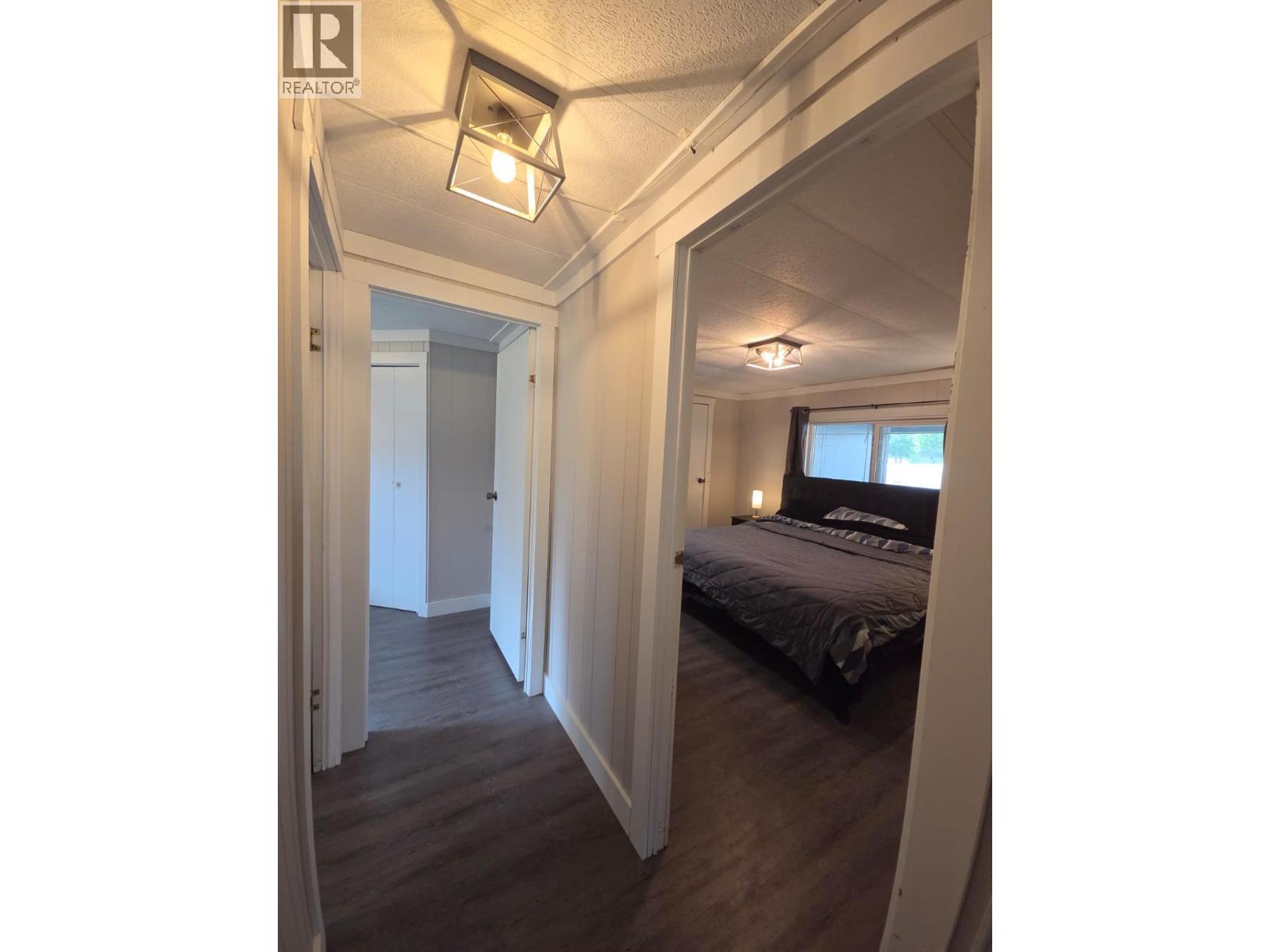 5117 43 Street Ne Property Photo 15