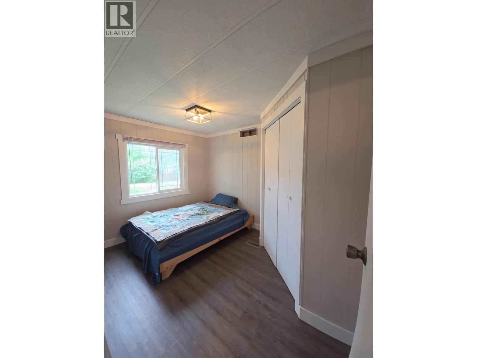 5117 43 Street Ne Property Photo 33