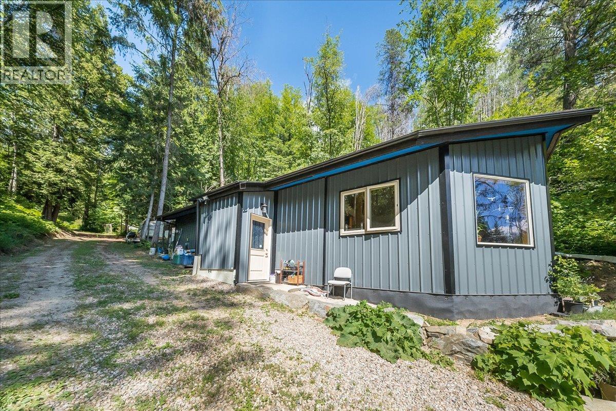 1385 Pass Creek Road Property Photo 1