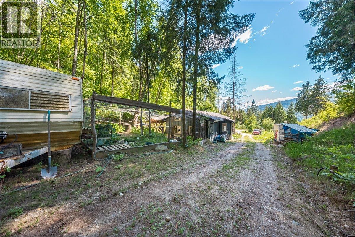 1385 Pass Creek Road Property Photo 22