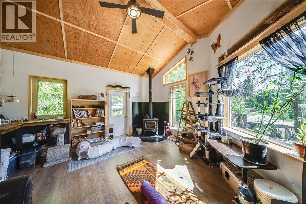 1385 Pass Creek Road Property Photo 35