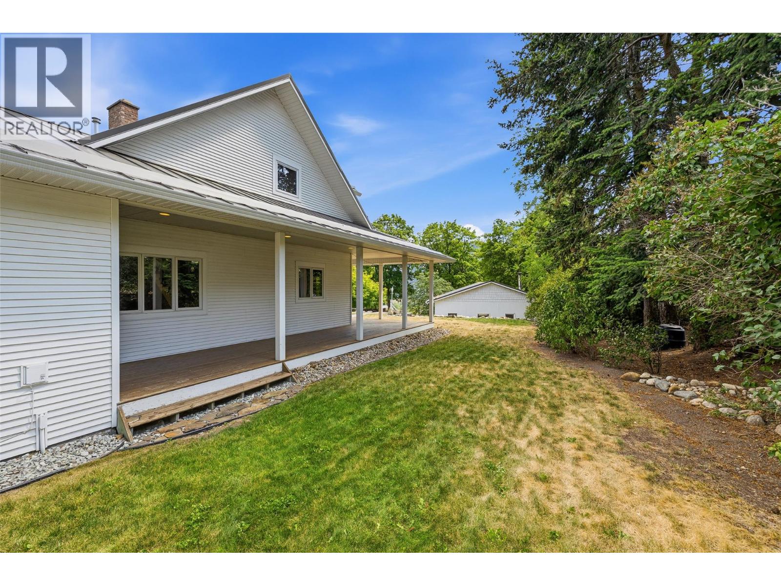 10421 Warren Road Property Photo 35