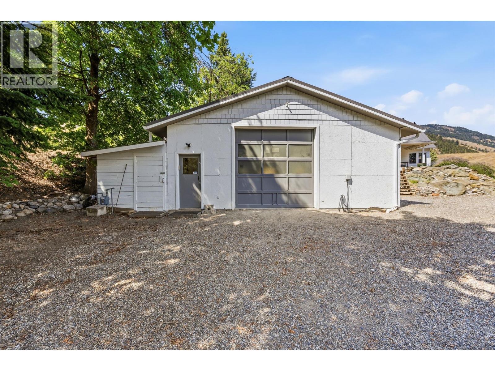 10421 Warren Road Property Photo 40