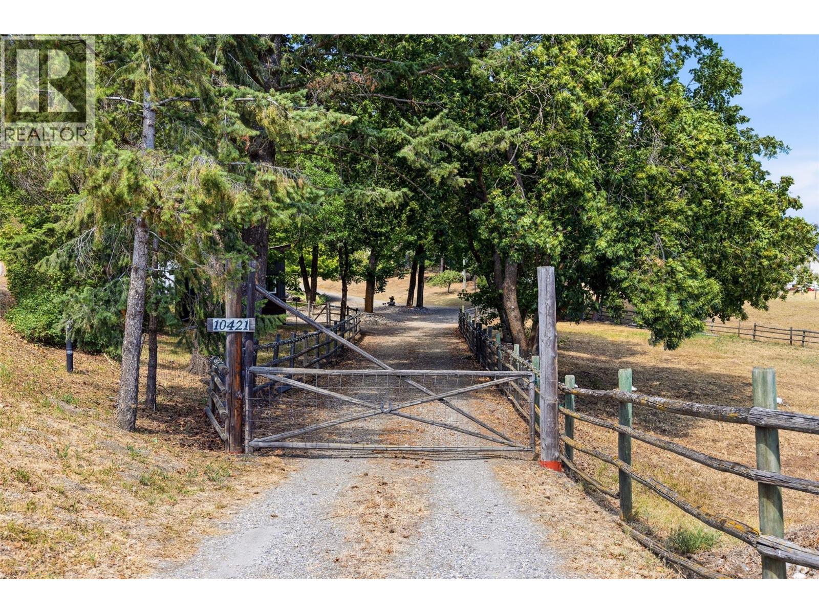 10421 Warren Road Property Photo 45