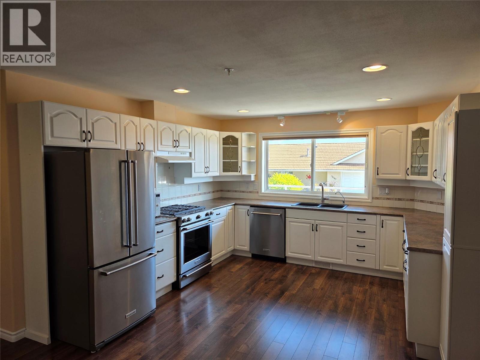 12300 Pinehurst Place Unit# 2 Property Photo 9
